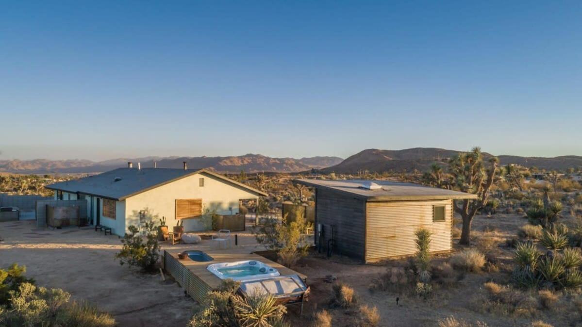 Yucca Hut - Design Forward Oasis Near Joshua Tree Villa Bagian luar foto