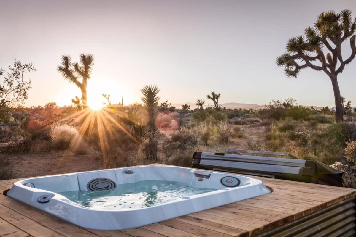 Yucca Hut - Design Forward Oasis Near Joshua Tree Villa Bagian luar foto