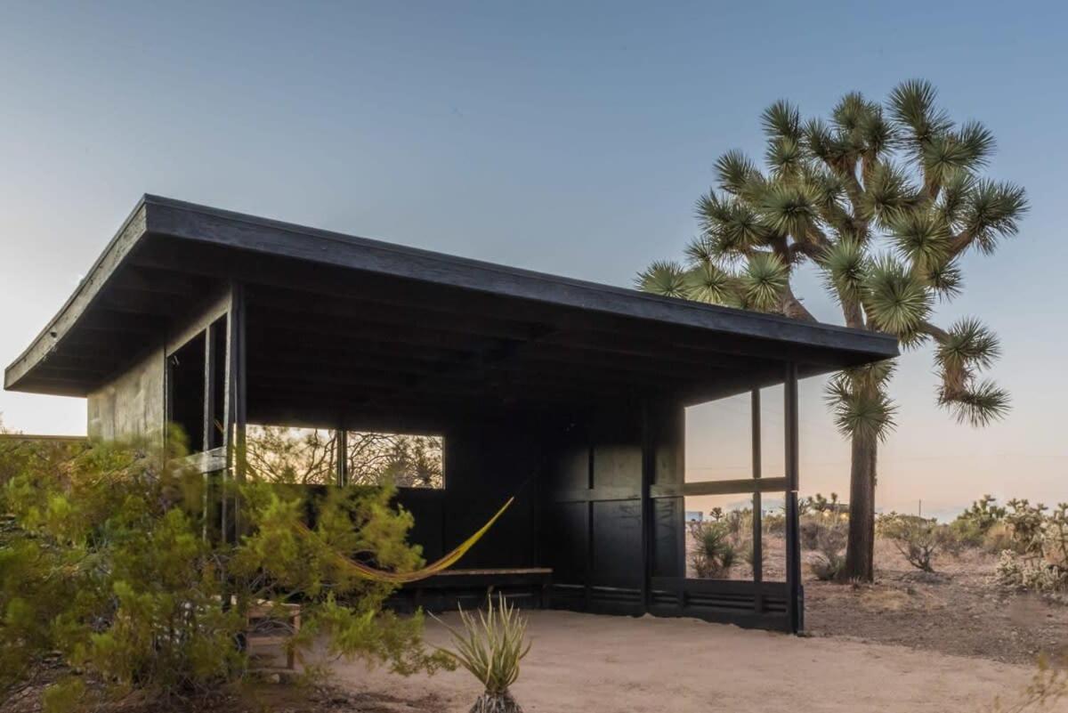 Yucca Hut - Design Forward Oasis Near Joshua Tree Villa Bagian luar foto