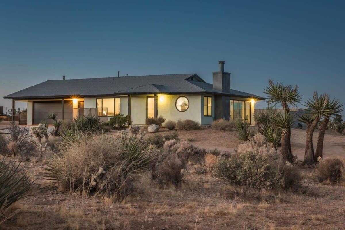 Yucca Hut - Design Forward Oasis Near Joshua Tree Villa Bagian luar foto